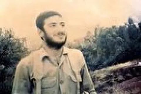جبهه بروید و در راه حق با دشمن خود بجنگید