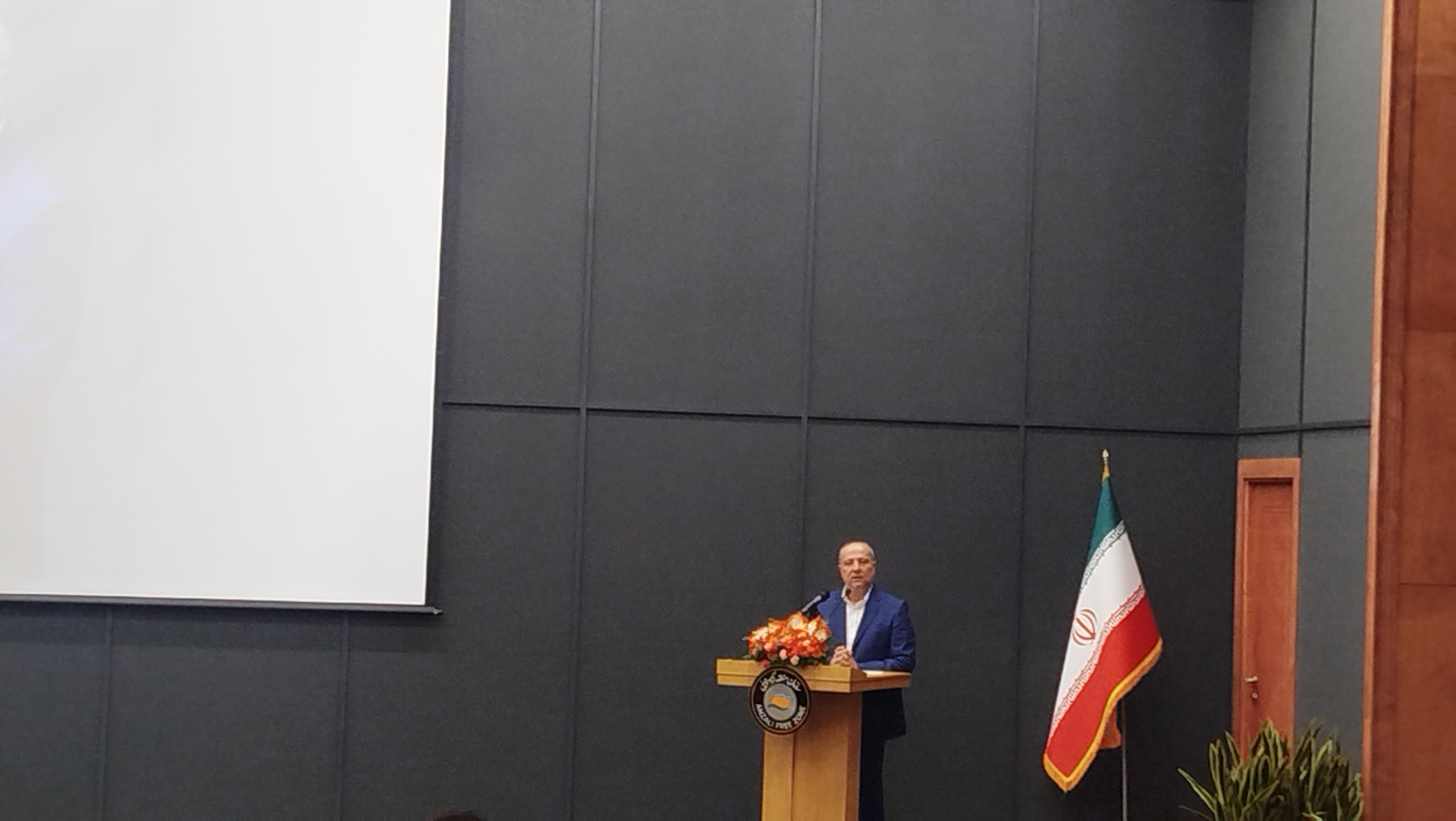 ۴۳۰ میلیارد تومان برای توسعه زیرساختهای ورزشی استان اختصاص یافته است ۴۳۰ میلیارد تومان برای توسعه زیرساختهای ورزشی استان اختصاص یافته است