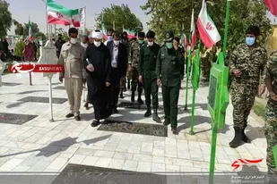 برگزاری مراسم غبارروبی و عطر افشانی مزار شهدای زابل