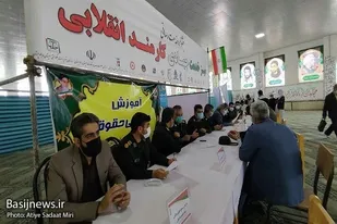 رسالت حسینی پاسداران با حضور در میز خدمت جهادی